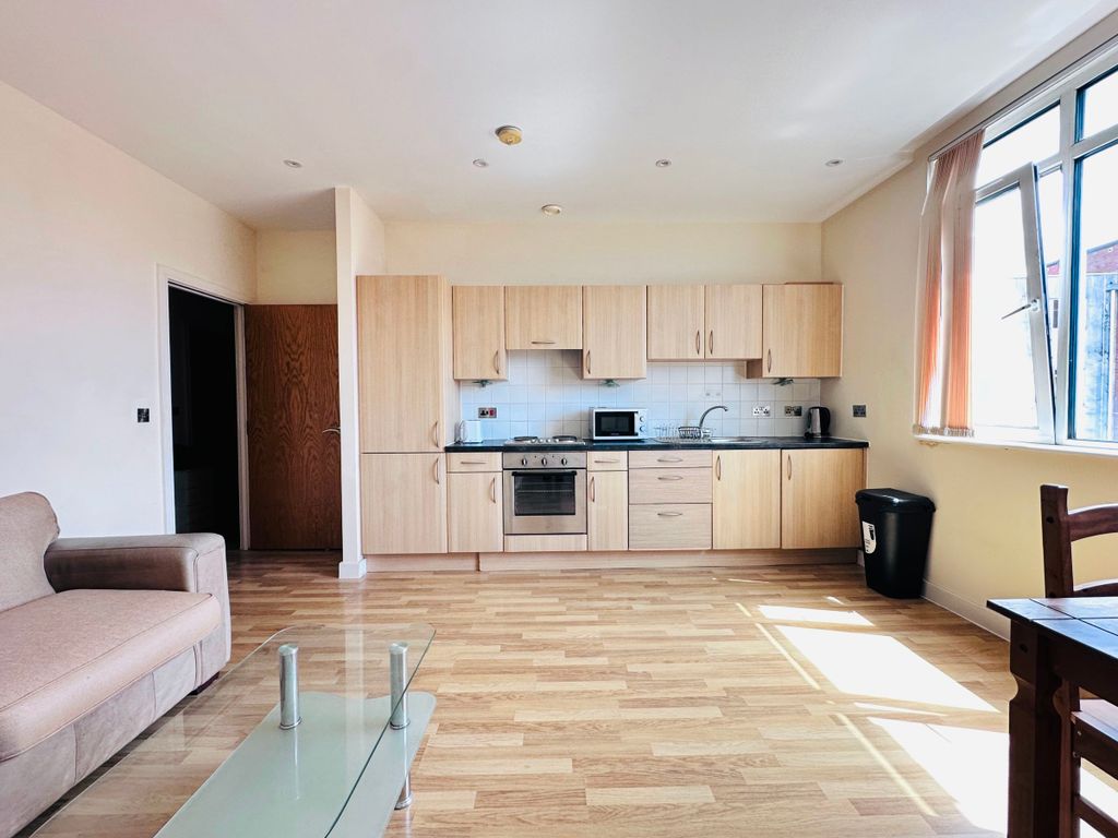 Property photo 1 of 9