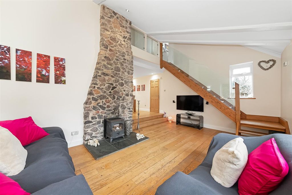 Property photo 2 of 15 Reception Room