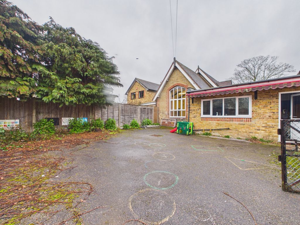 Property photo 1 of 4