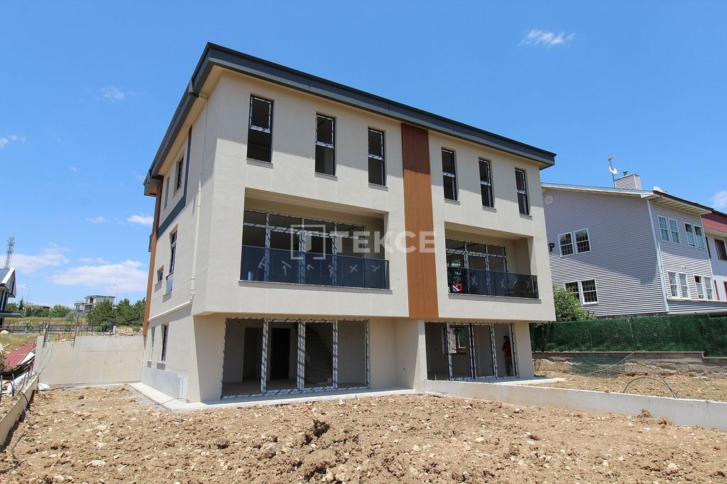 Property photo 1 of 25