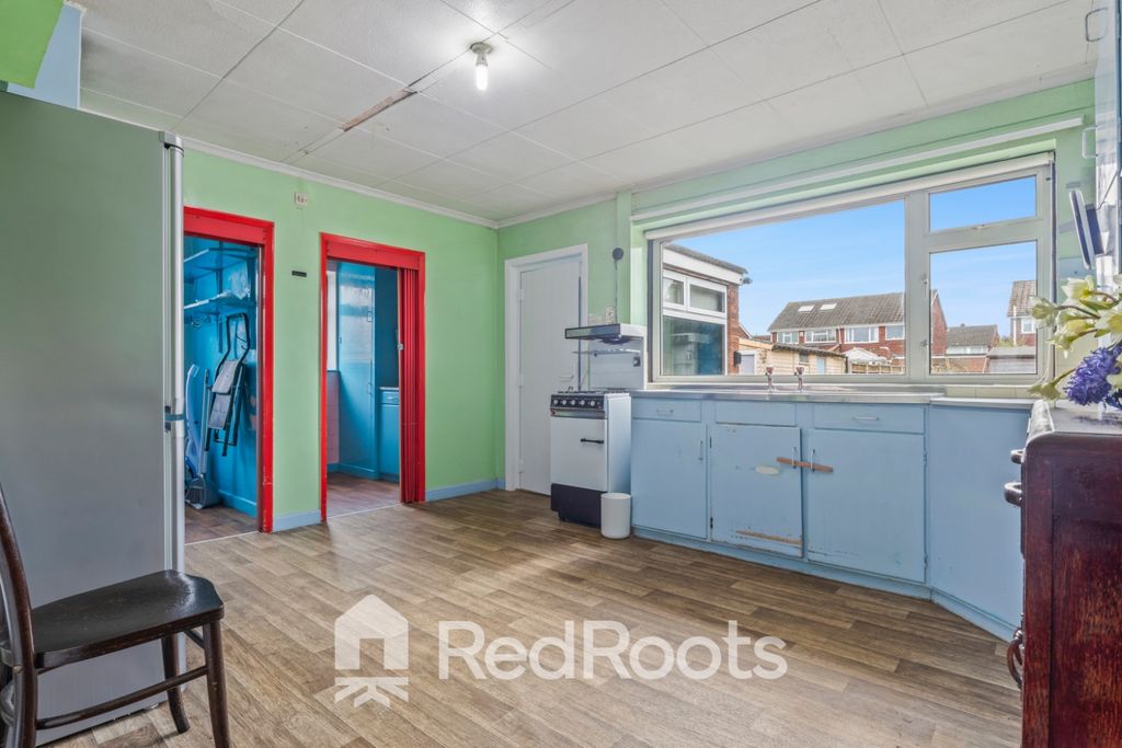 Property photo 3 of 25 4977354