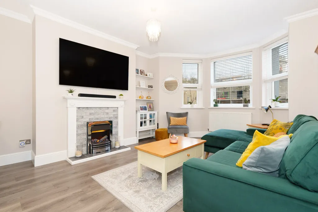 Property photo 3 of 14