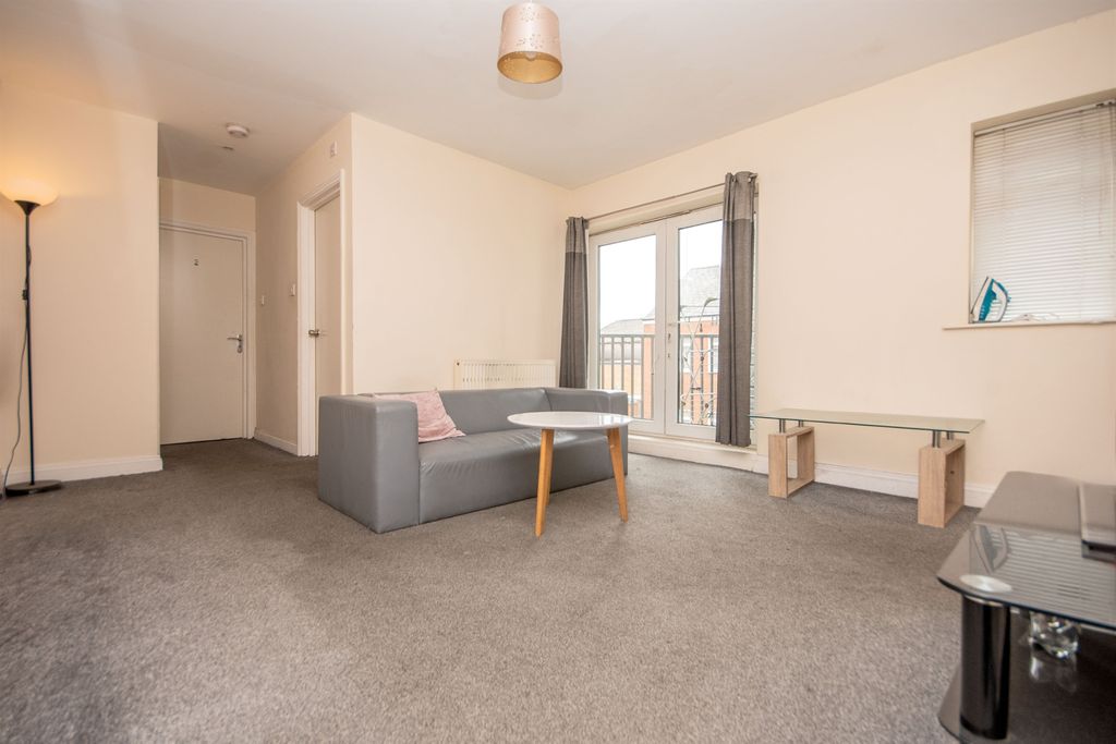 Property photo 2 of 7