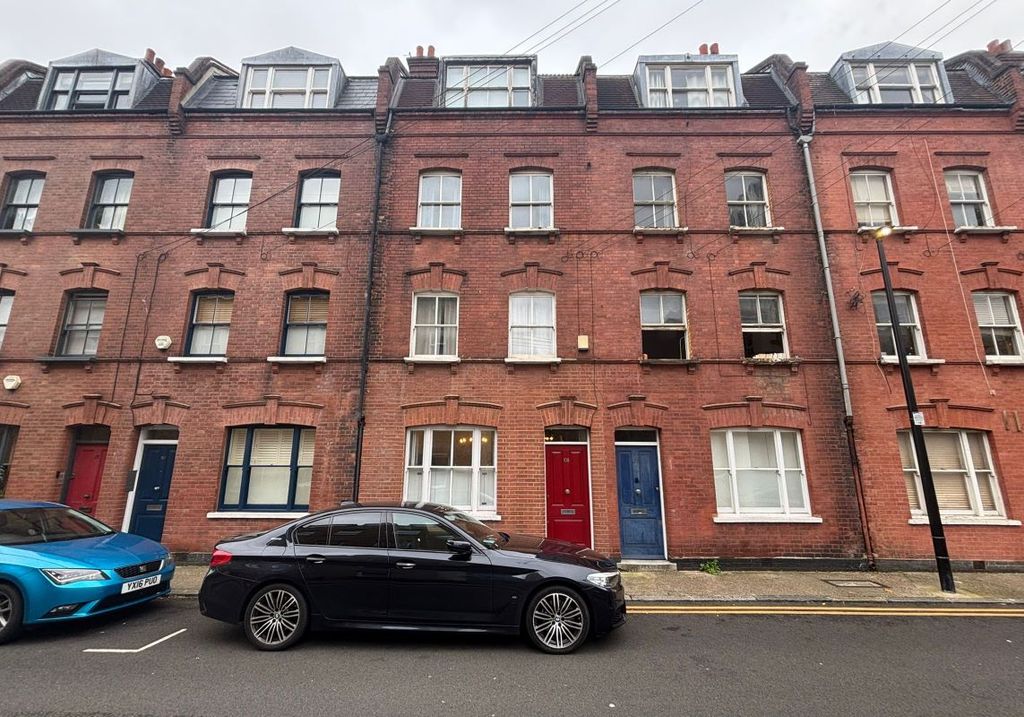 Property photo 1 of 1
