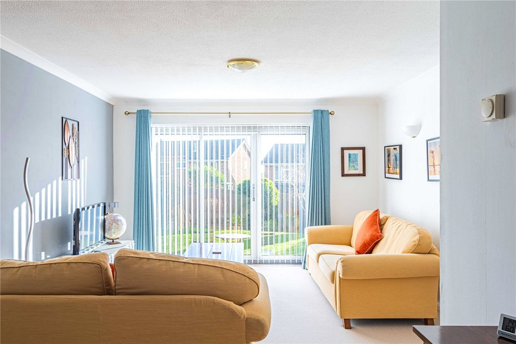 Property photo 3 of 20 Picture No. 27