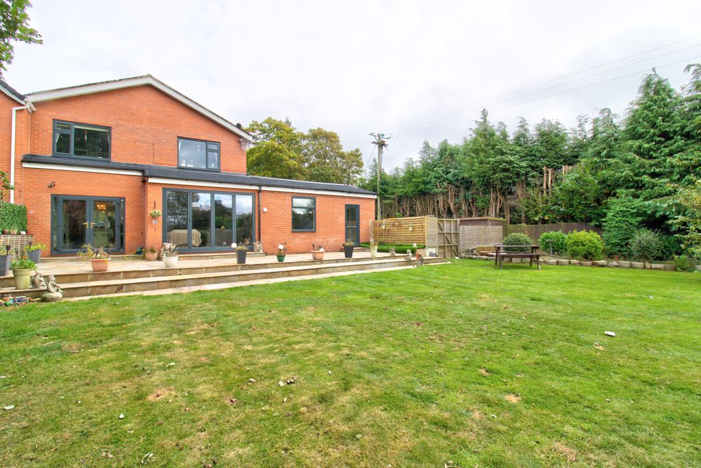 Property photo 1 of 63 Img_5986_7_8