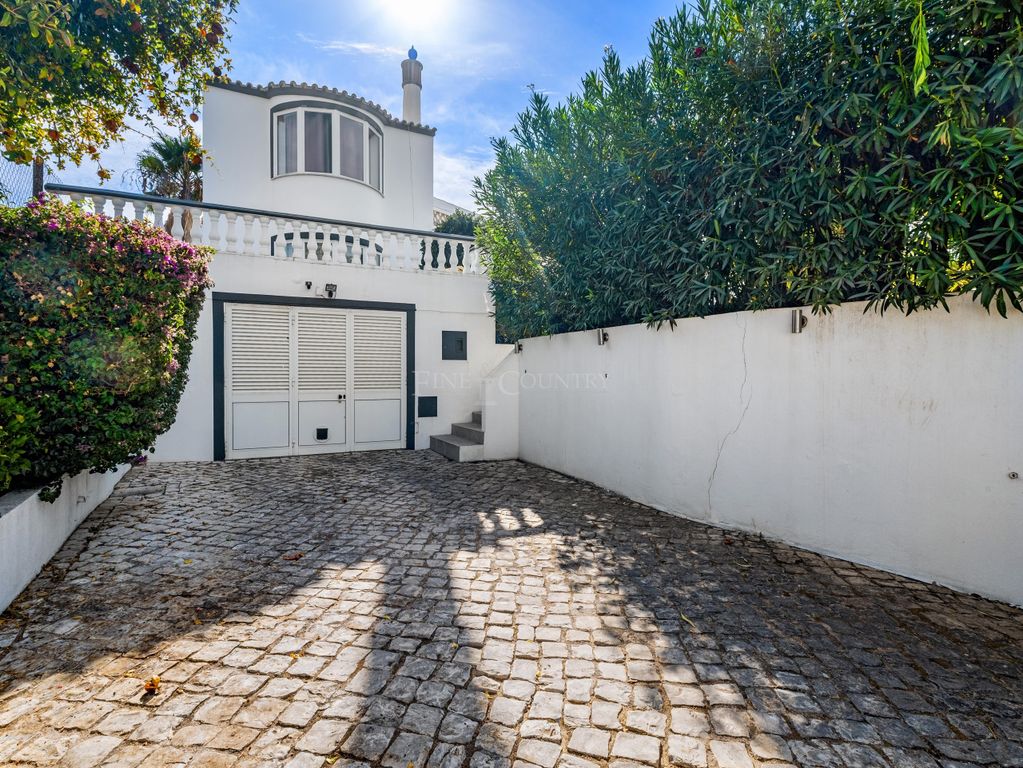 Property photo 3 of 26