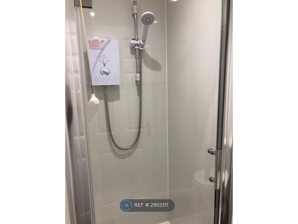 Property photo 2 of 6 Shower