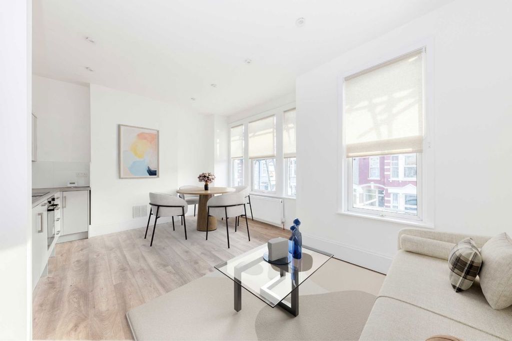 Property photo 1 of 4