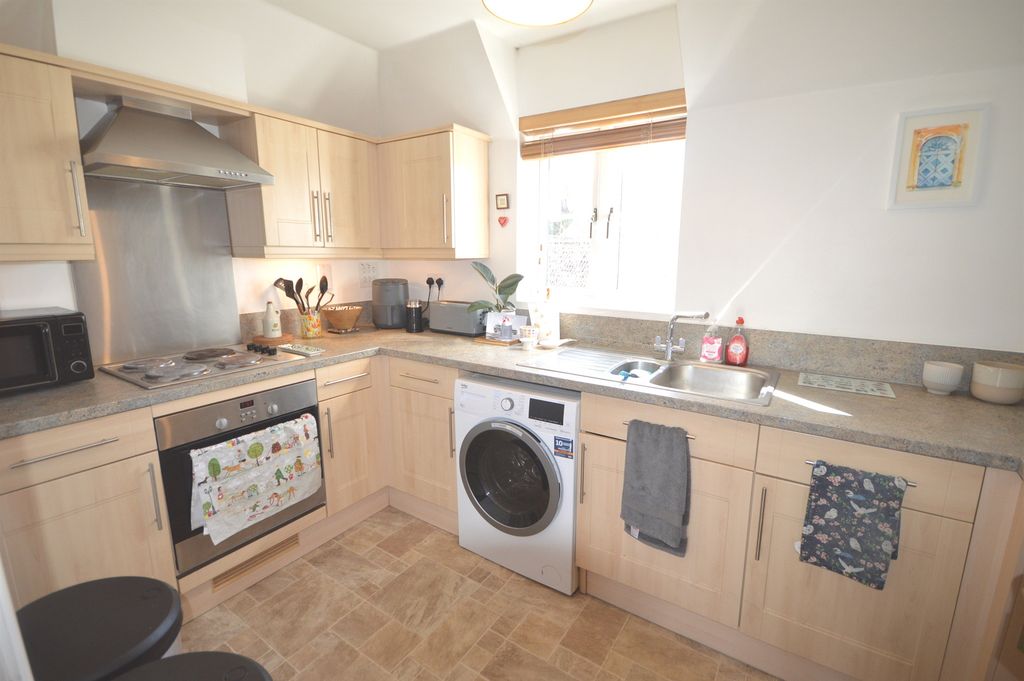 Property photo 3 of 10