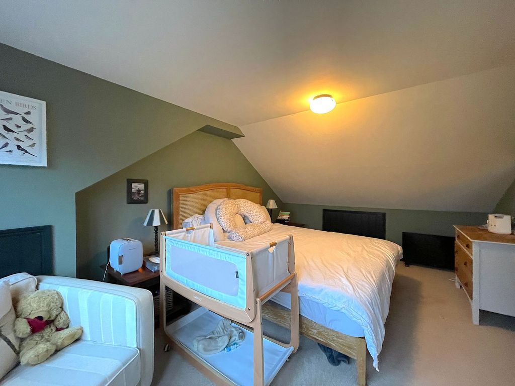 Property photo 3 of 31 Bedroom One (1)