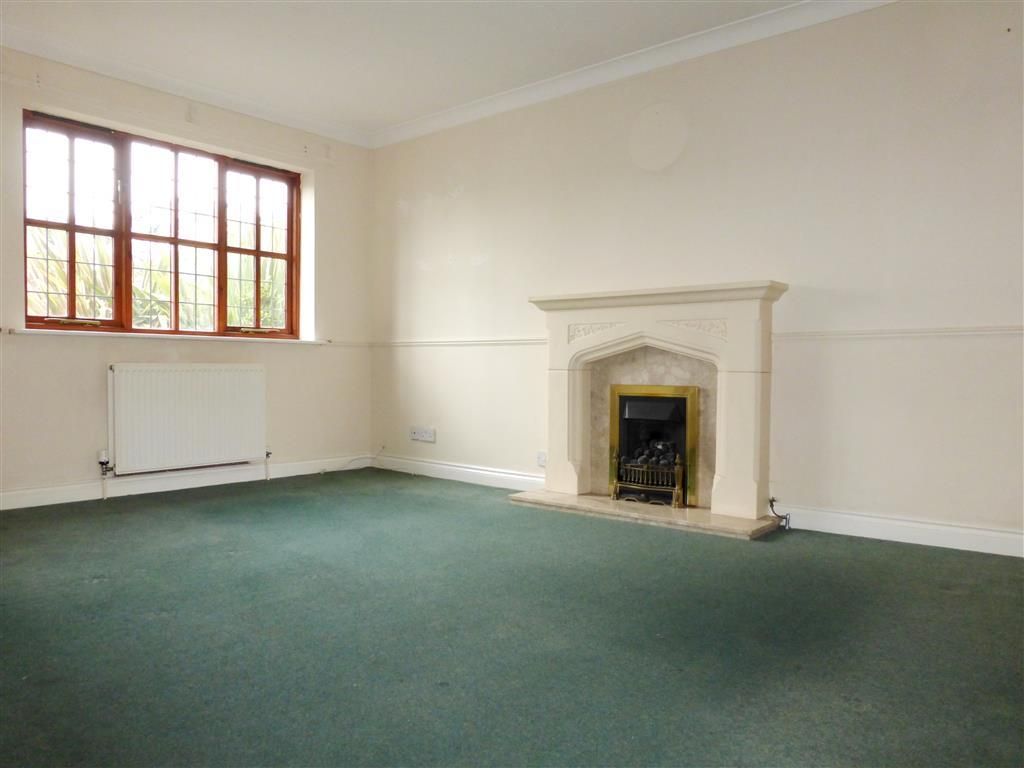 Property photo 3 of 9 Living Room