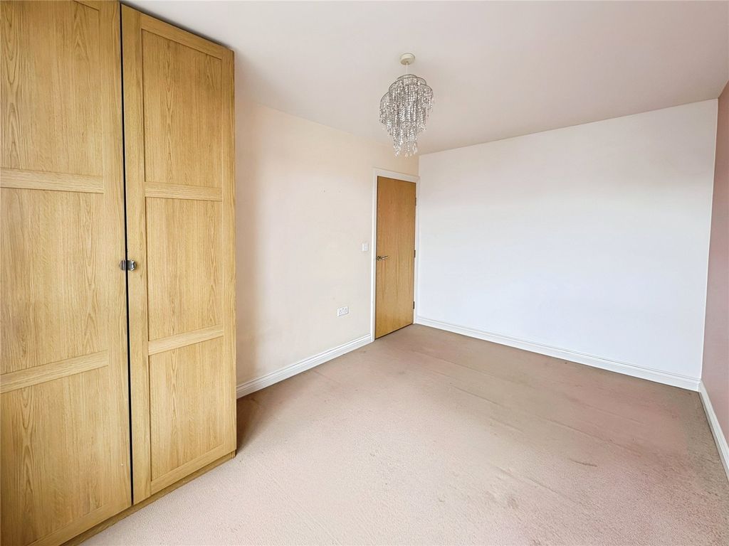 Property photo 2 of 11 Bedroom