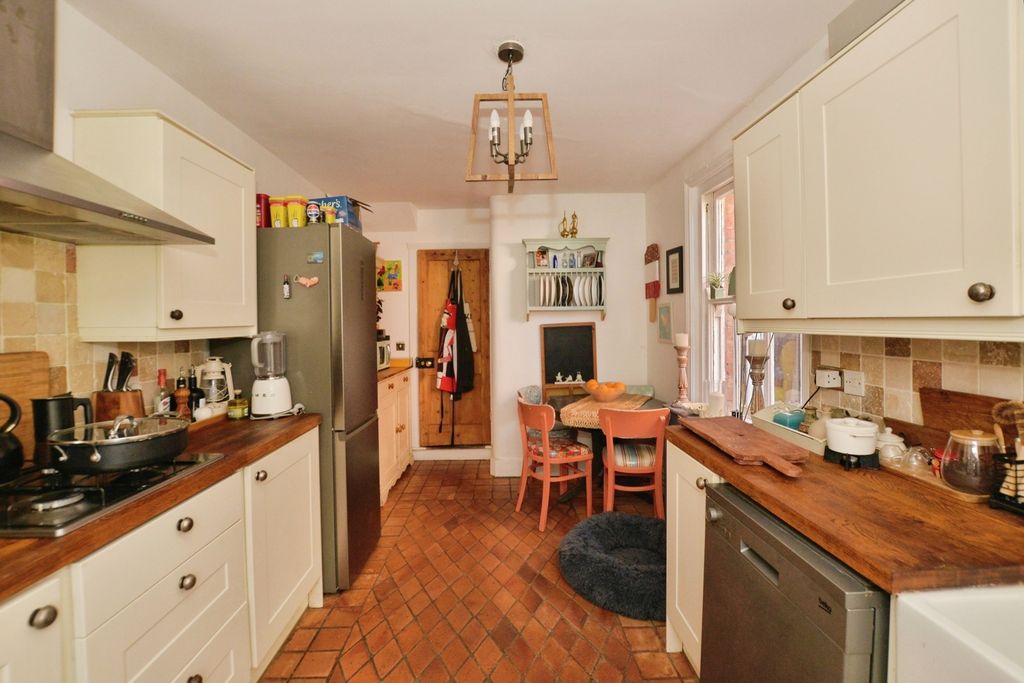 Property photo 3 of 22 Pbox-Img.Jpg