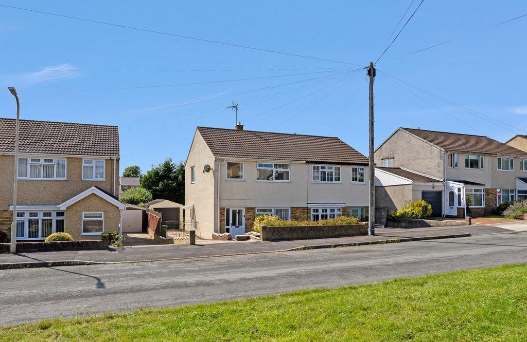 Property photo 1 of 31