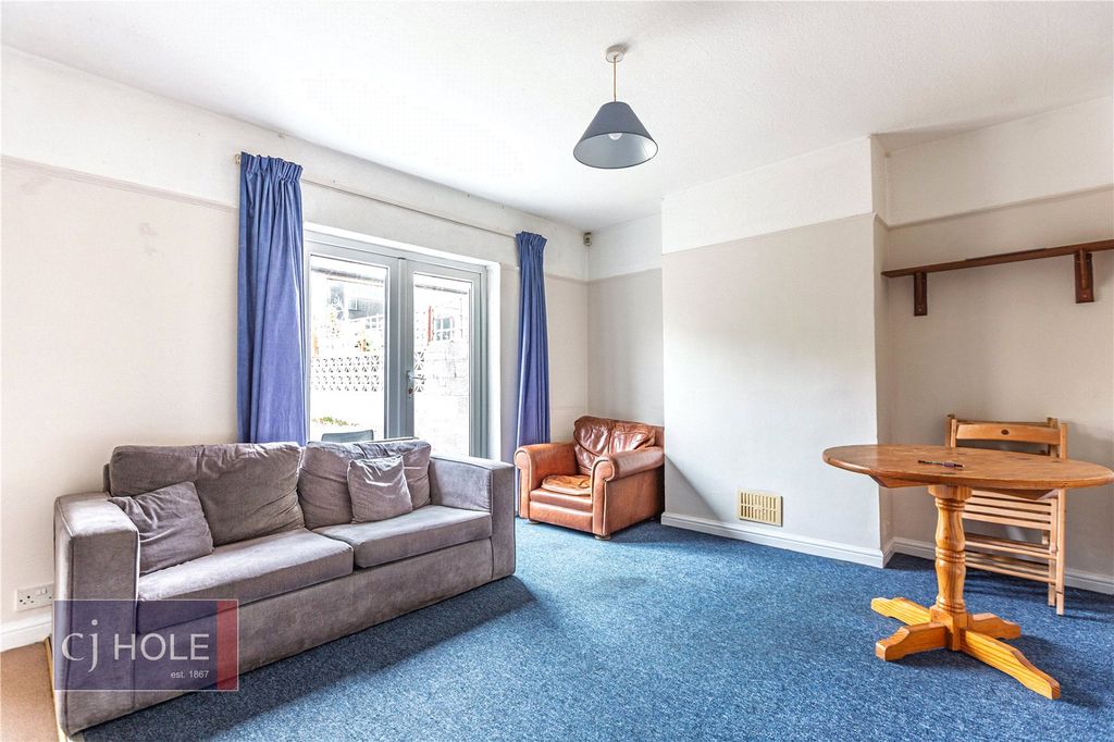 Property photo 2 of 18 Picture No. 54