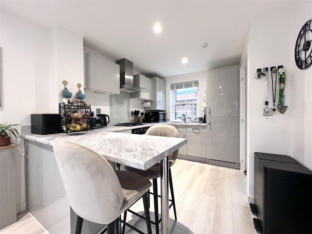 Property photo 3 of 12 Img_1035.Jpeg