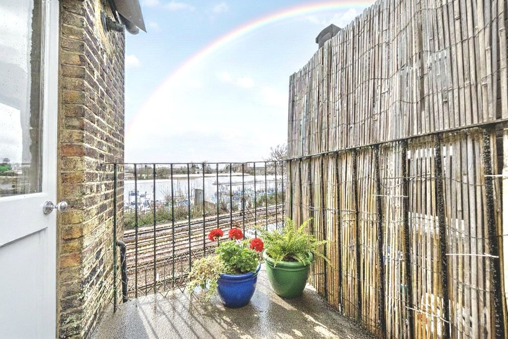 Property photo 3 of 10 Picture 3