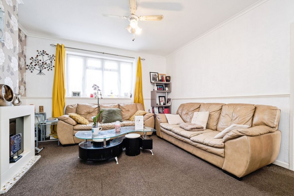 Property photo 2 of 19 Pbox-Img.Jpg