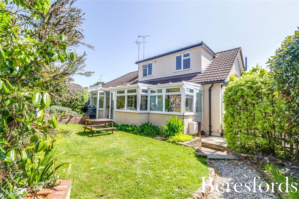 Property photo 3 of 22 Picture No. 32
