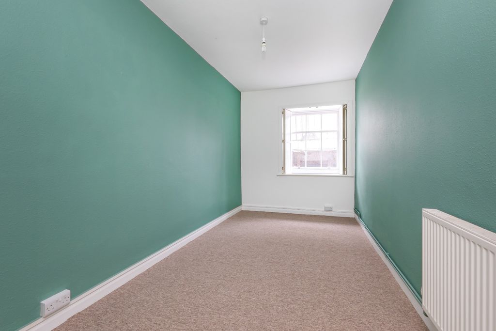 Property photo 2 of 7 4788911