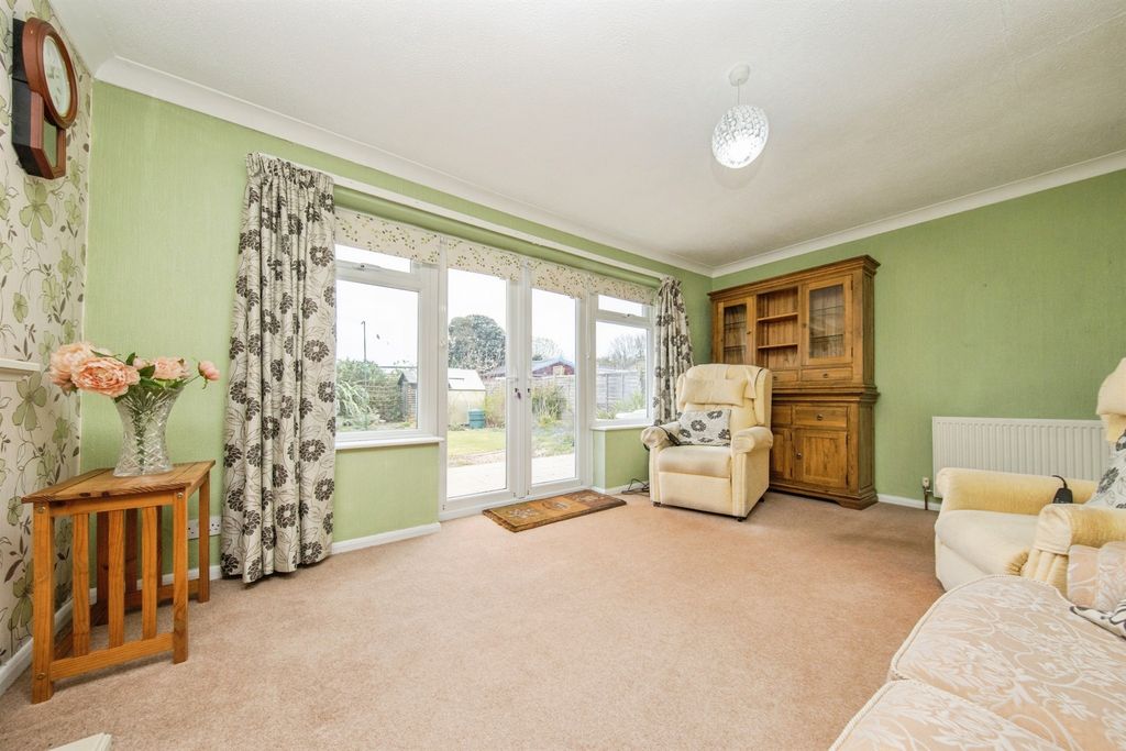 Property photo 3 of 13