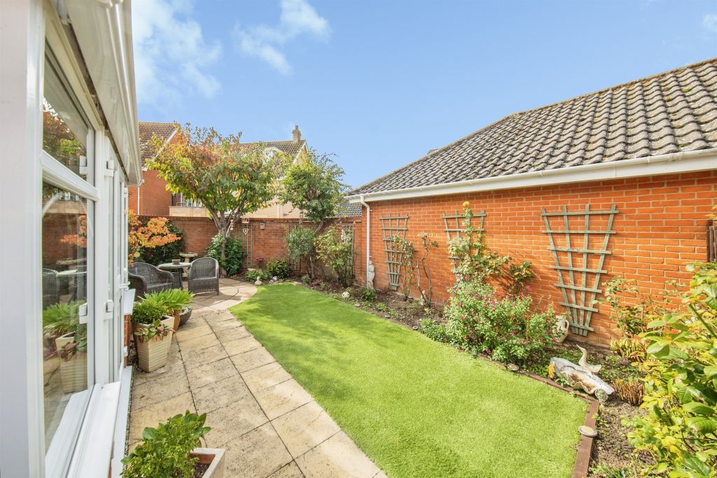 Property photo 3 of 19