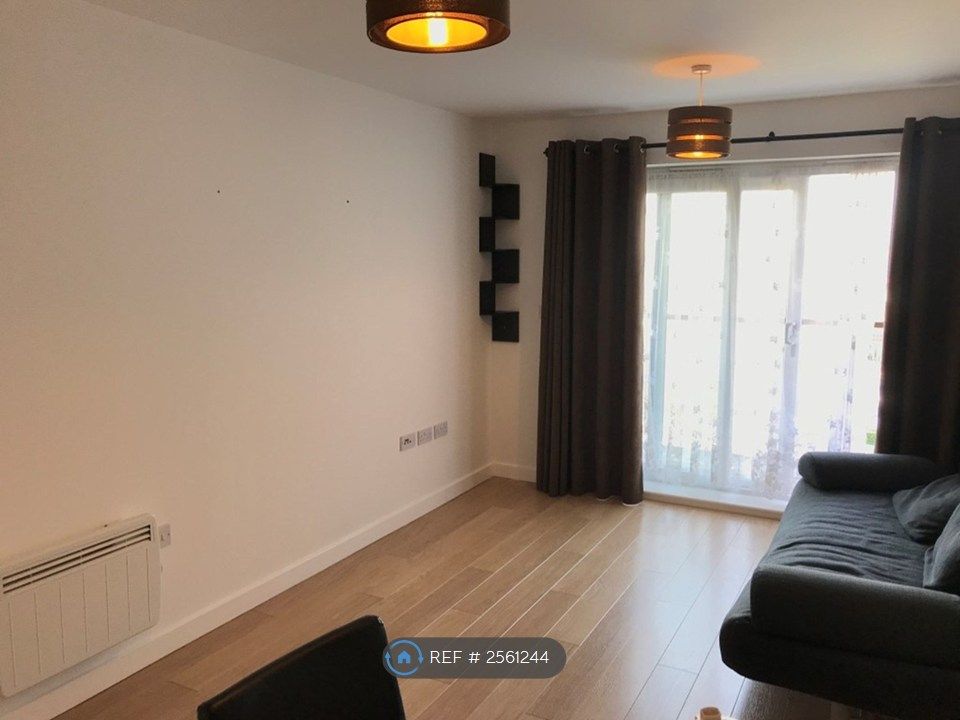 Property photo 1 of 20 Open Plan Living Room