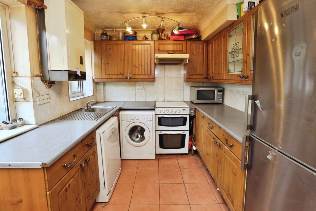 Property photo 2 of 3 Photo