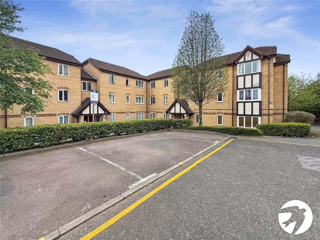 Property photo 1 of 7 External