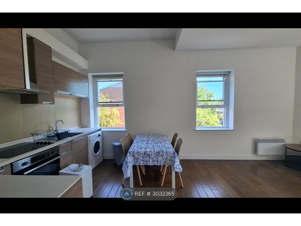 Property photo 3 of 6