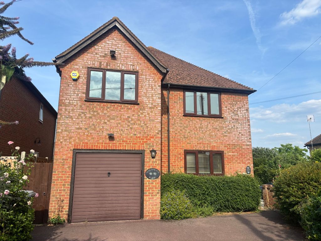 Property photo 1 of 10 Frontage