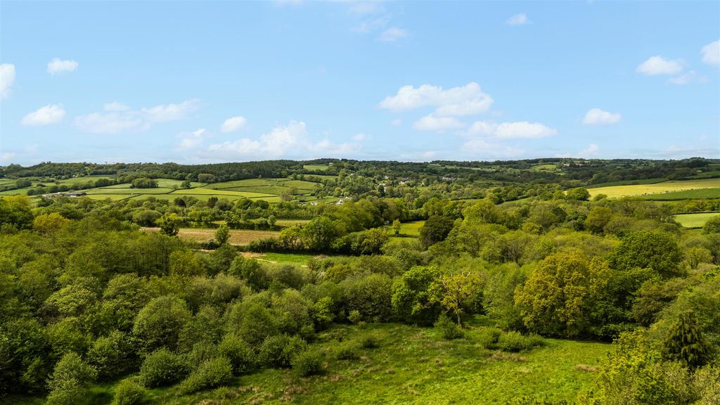 Property photo 2 of 21 Land And Views