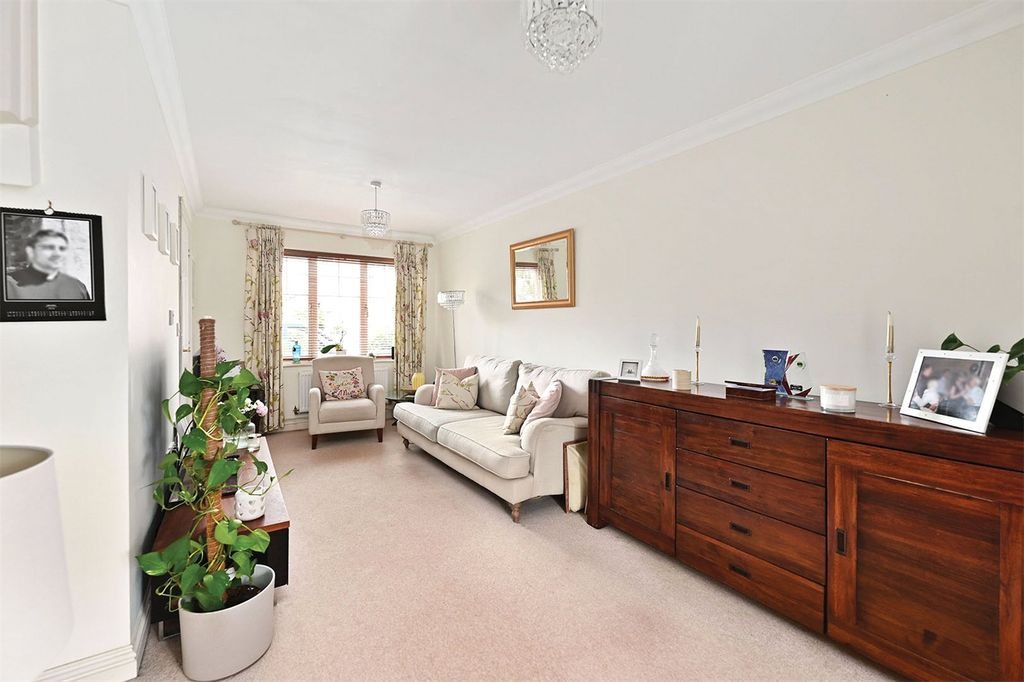 Property photo 2 of 12 Picture No. 05