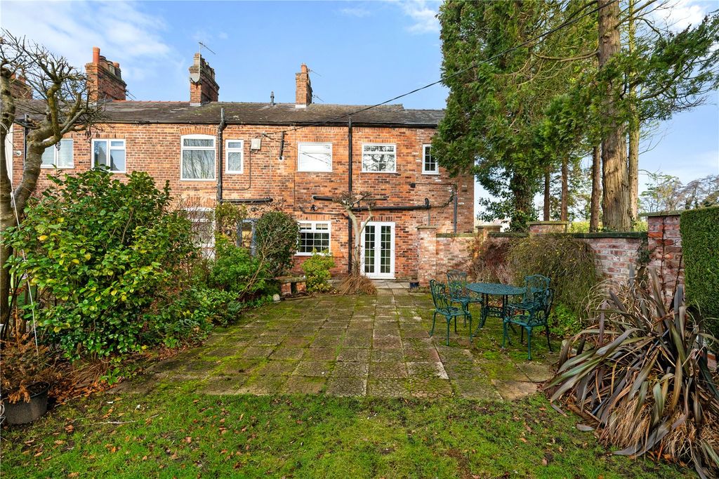 Property photo 3 of 19 Rear