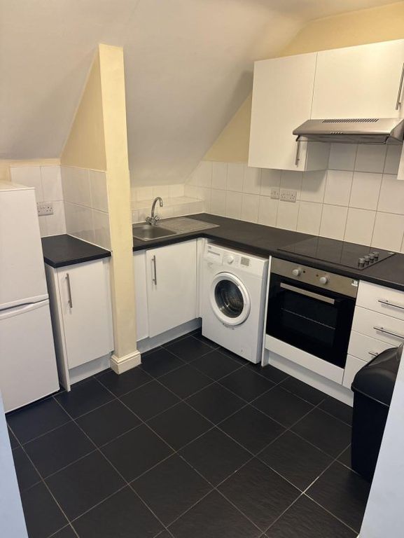 Property photo 2 of 7 9040966.Jpg