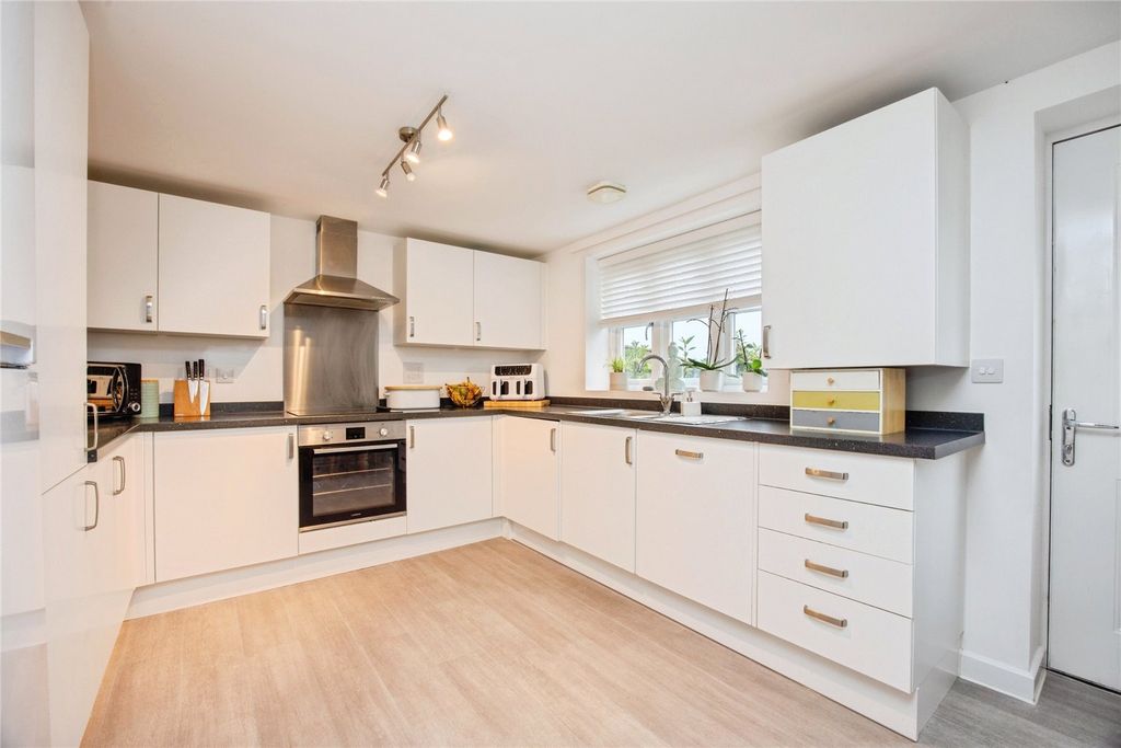 Property photo 2 of 23 Picture No. 01