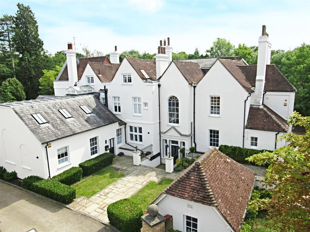 Property photo 1 of 27 Front 1.Jpg