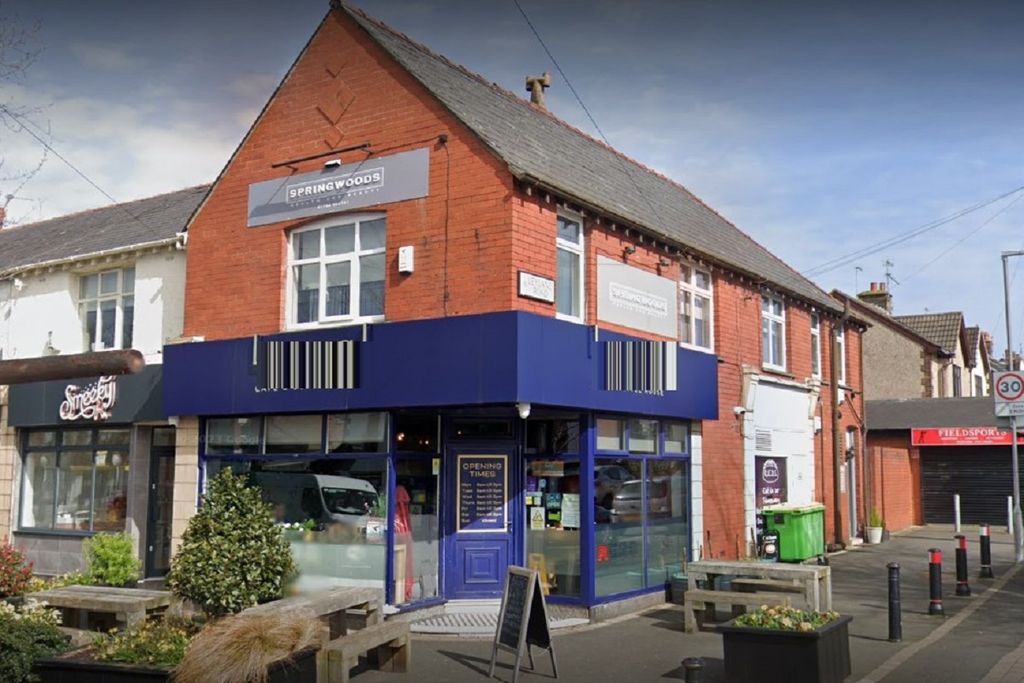 Property photo 1 of 7