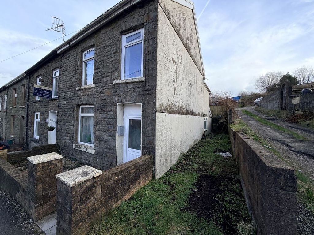 Property photo 2 of 23