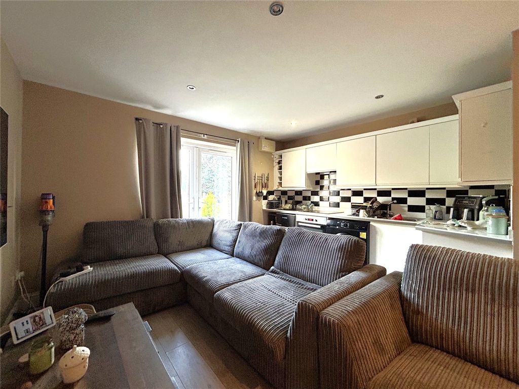 Property photo 3 of 9 Picture No. 22