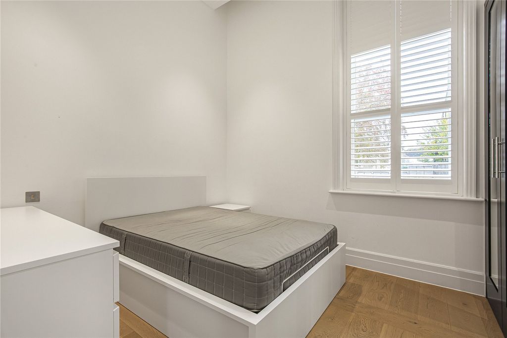 Property photo 3 of 14 Bedroom