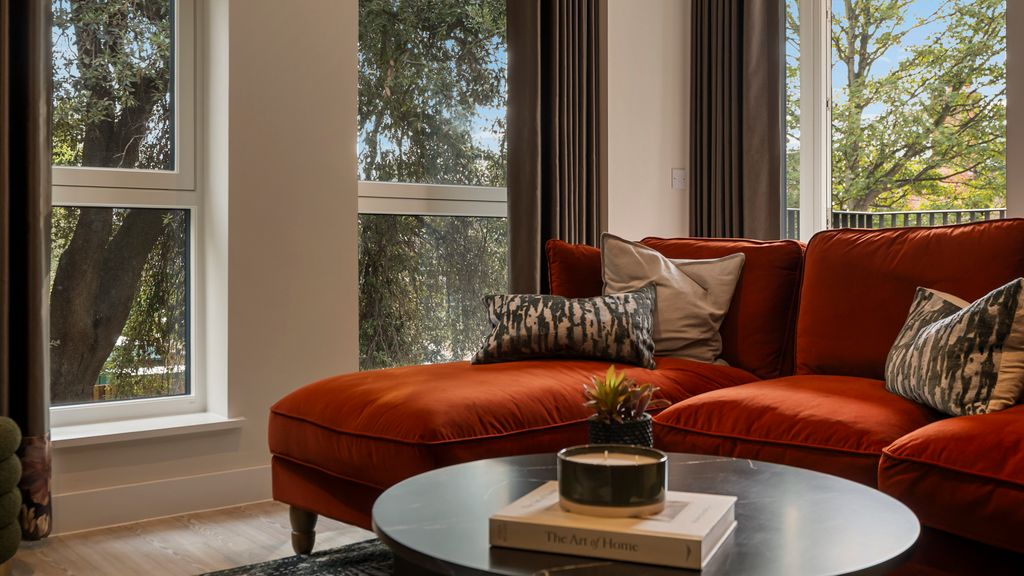 Property photo 2 of 13