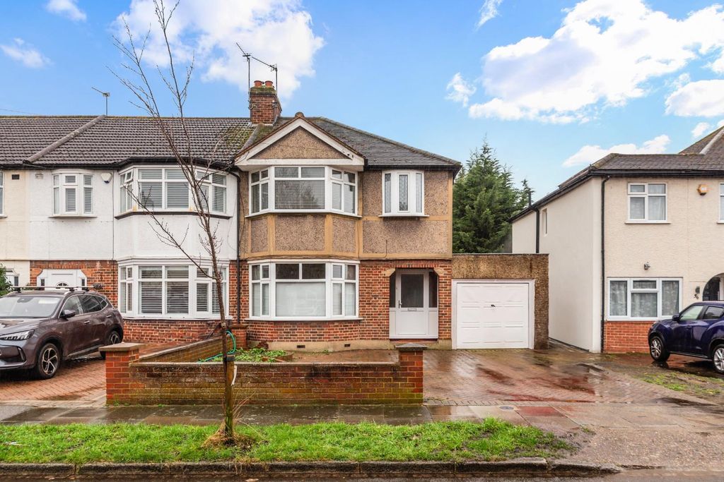Property photo 1 of 13 Glenthorpe Road (11).Jpg