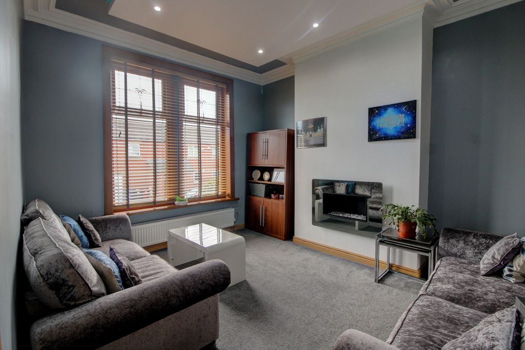 Property photo 2 of 23 2