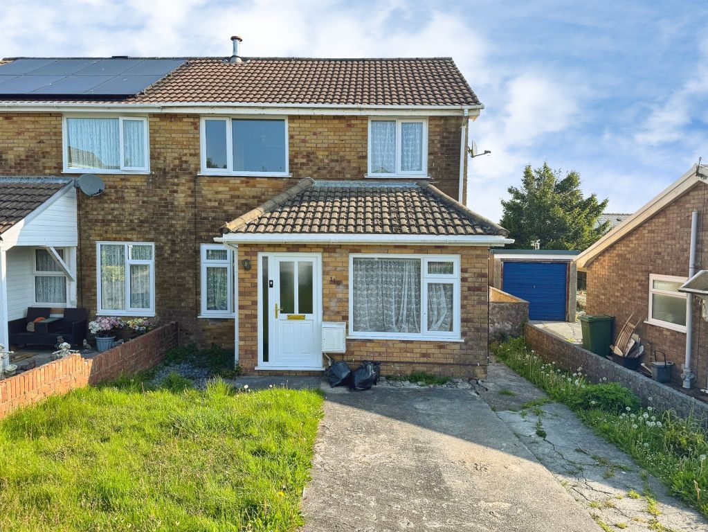 Property photo 2 of 18