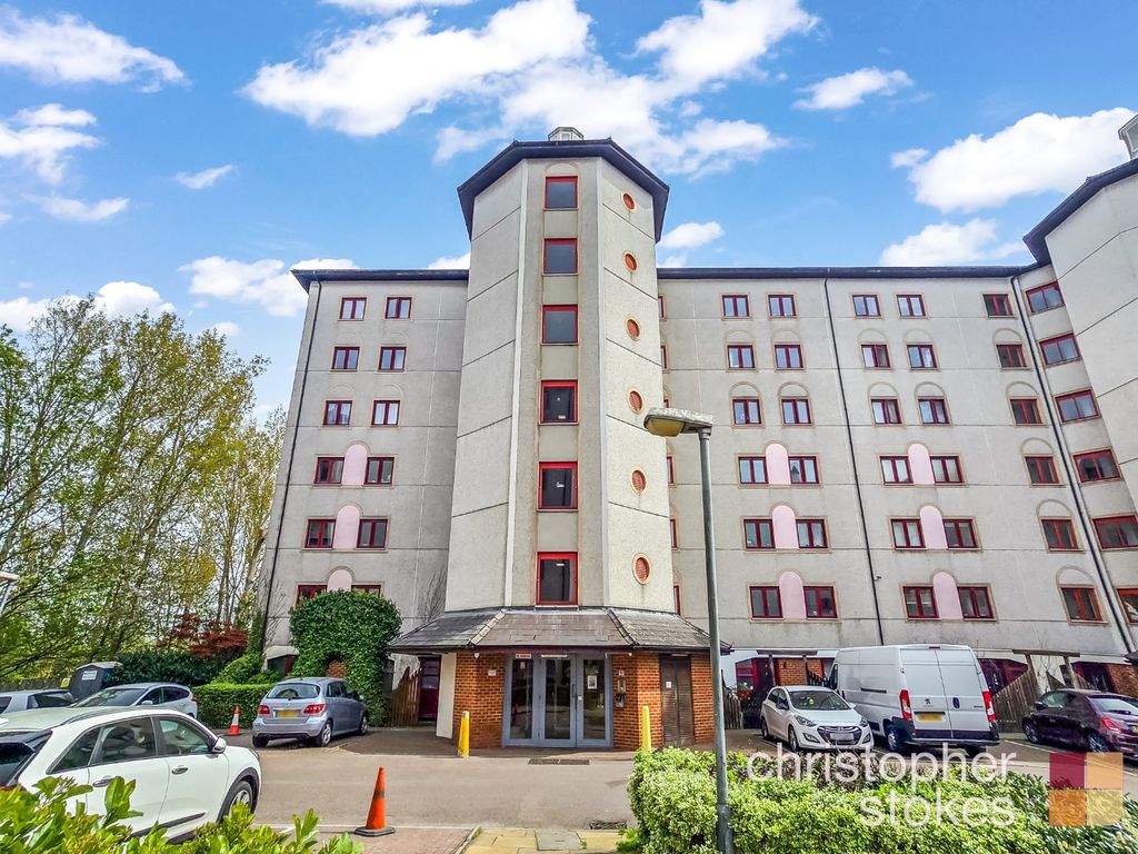 Property photo 1 of 14 4927380