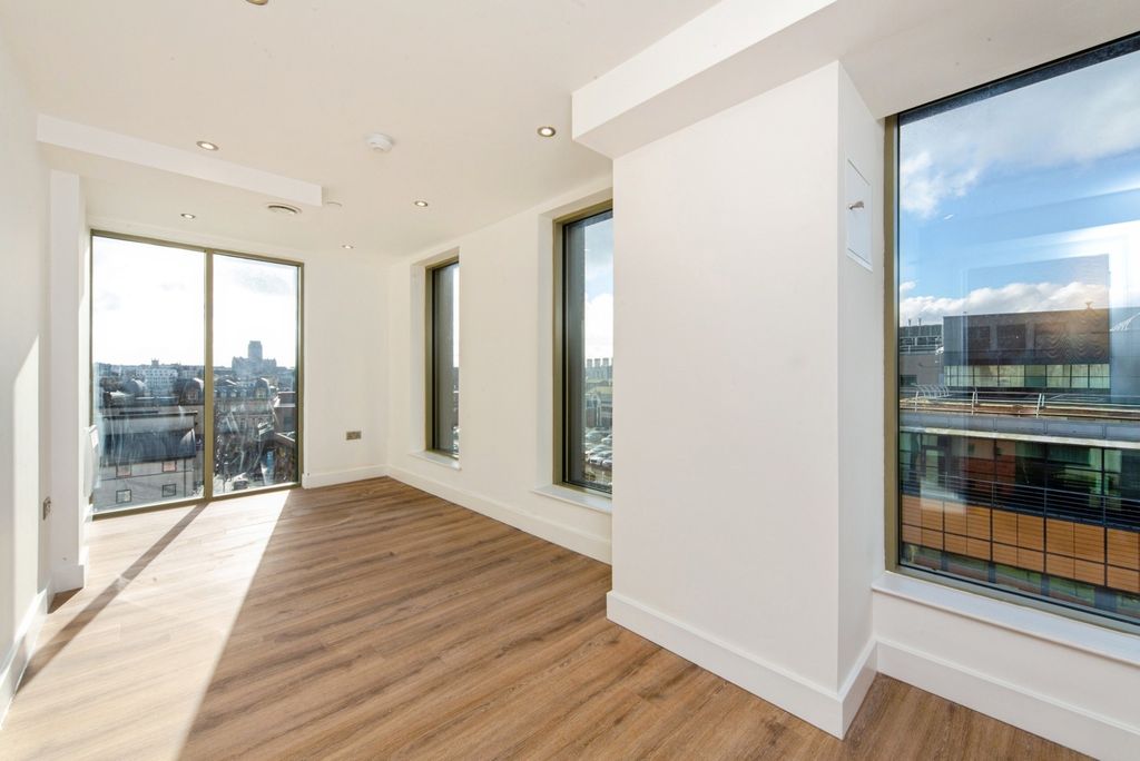 Property photo 1 of 20 Pbox-Img.Jpg