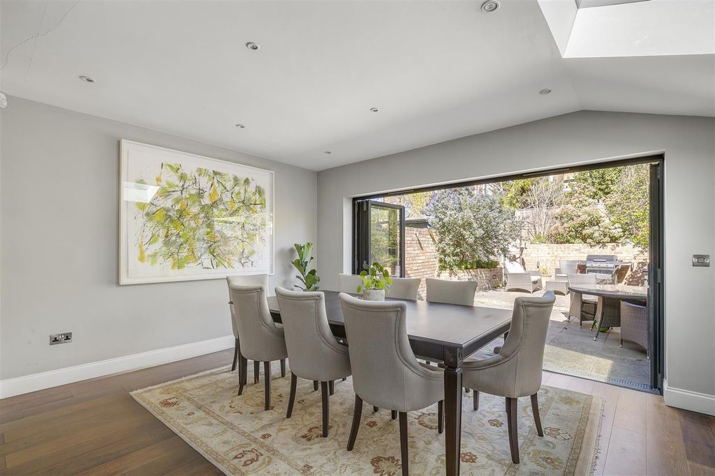 Property photo 3 of 11 Chaldonroad55-19.Jpg
