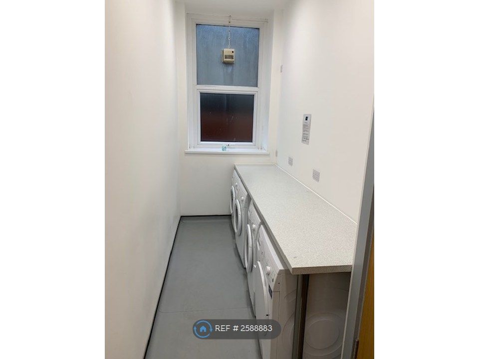 Property photo 2 of 6 Laundry Room